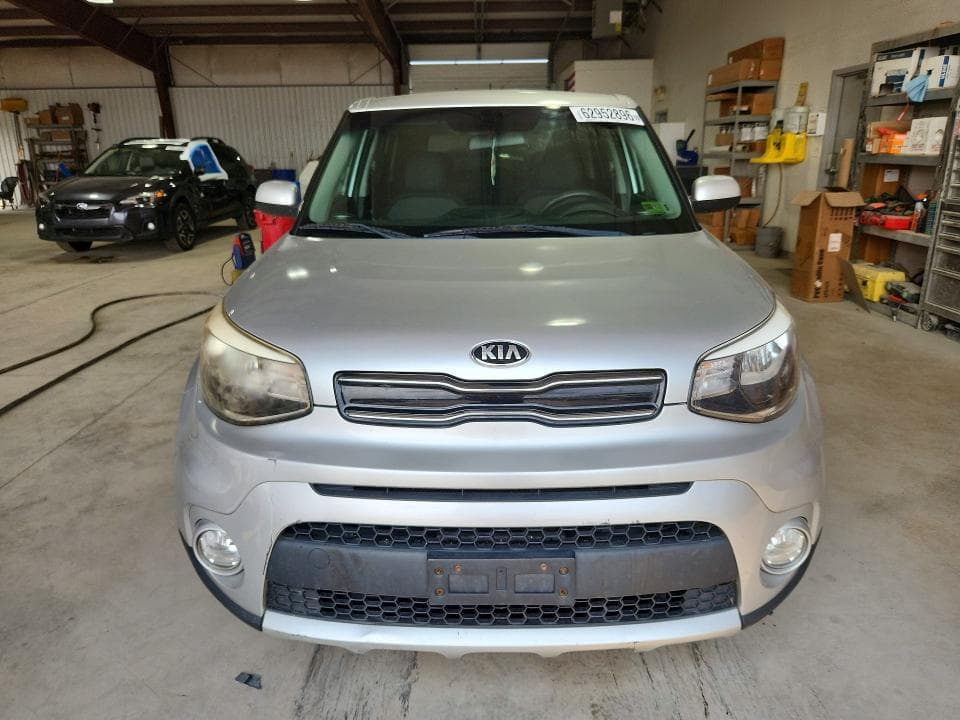2018 KIA SOUL + 5