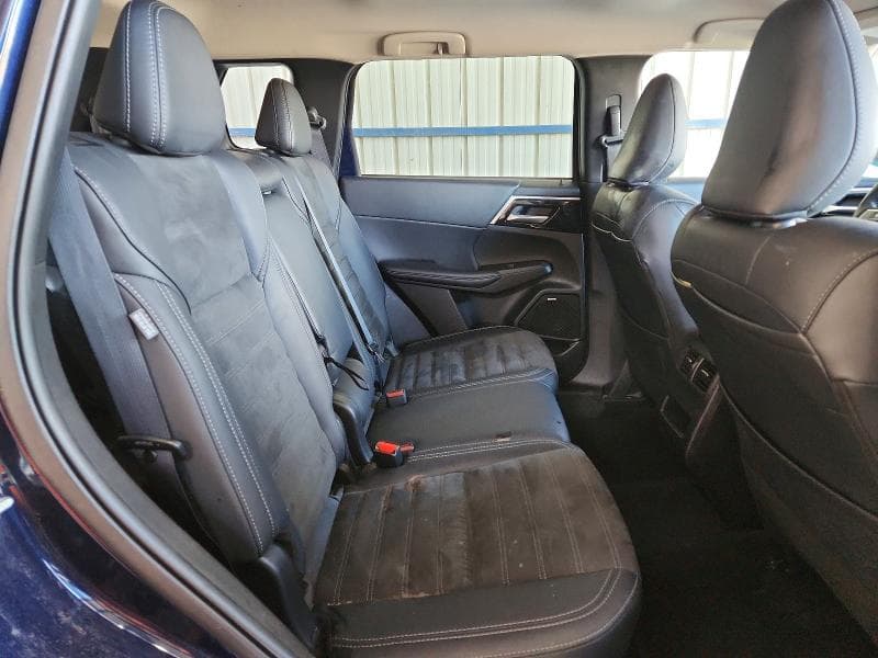 2025 MITSUBISHI OUTLANDER SE 11