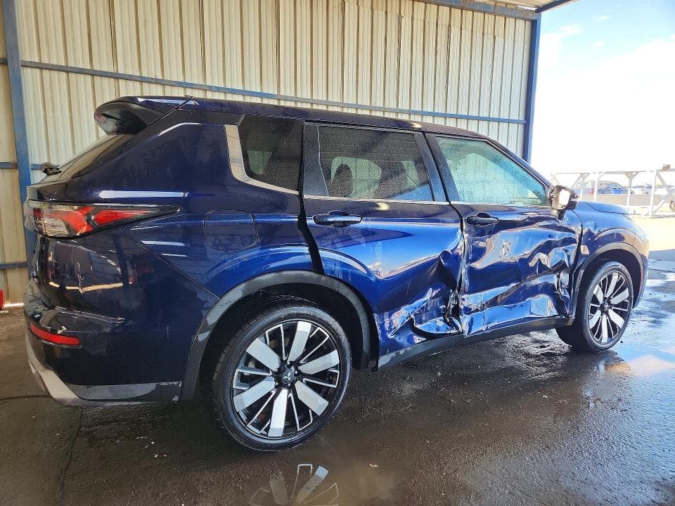 2025 MITSUBISHI OUTLANDER SE 3