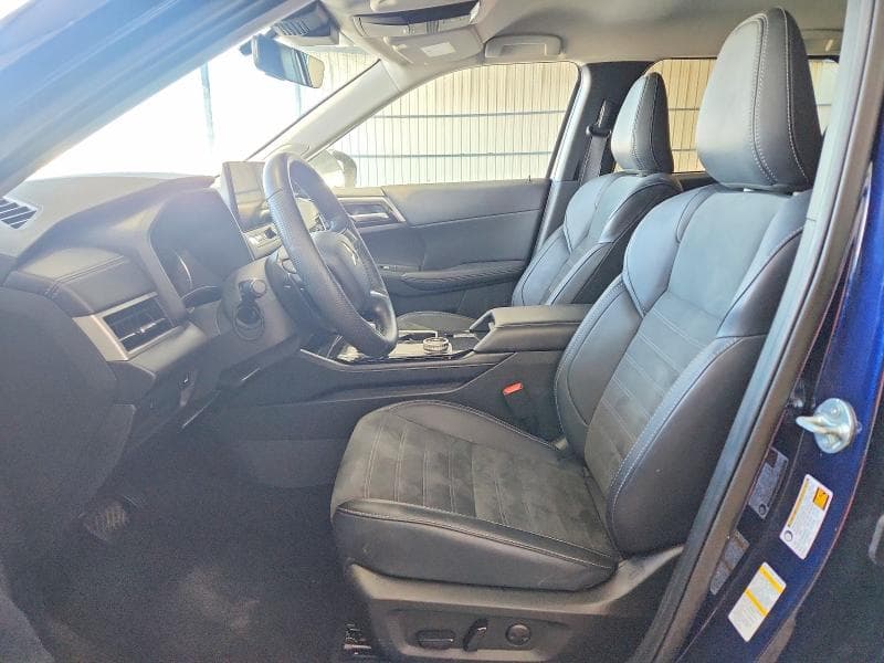 2025 MITSUBISHI OUTLANDER SE 7