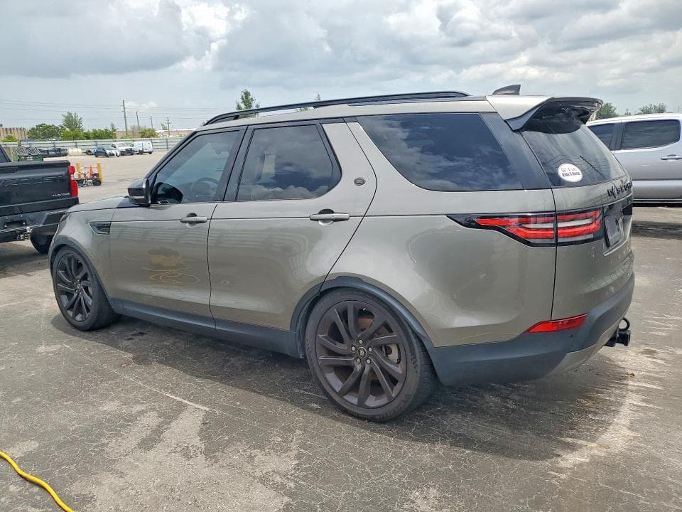 2018 LAND ROVER DISCOVERY HSE LUXURY 2