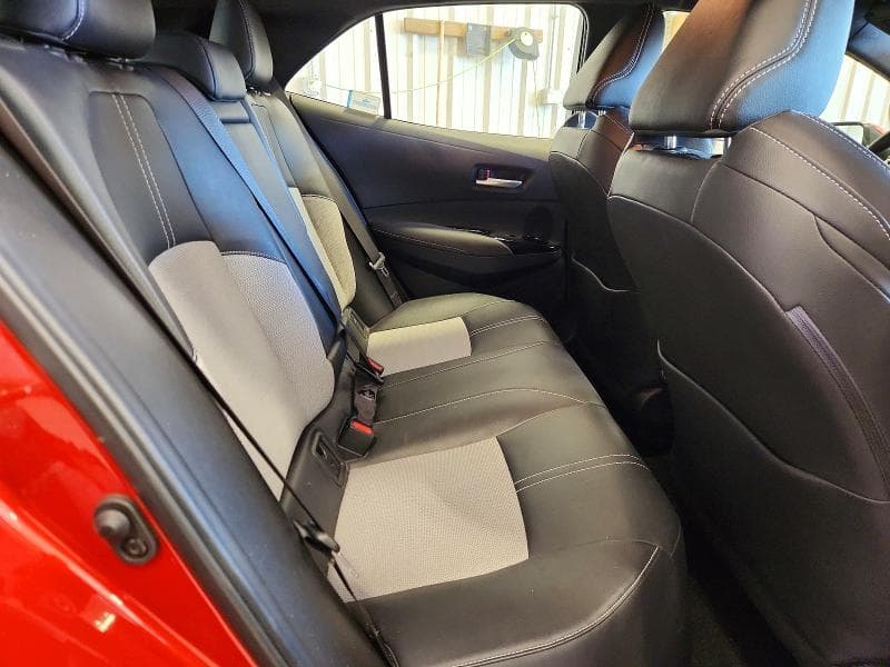 2019 TOYOTA COROLLA HATCHBACK XSE 10