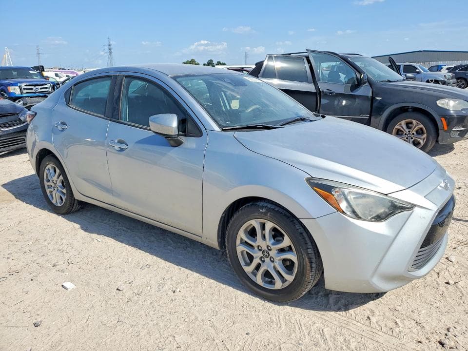 2018 TOYOTA YARIS IA BASE 4