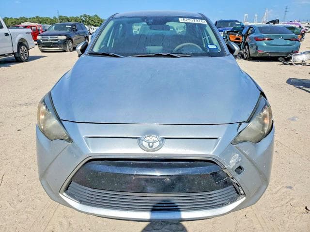 2018 TOYOTA YARIS IA BASE 5