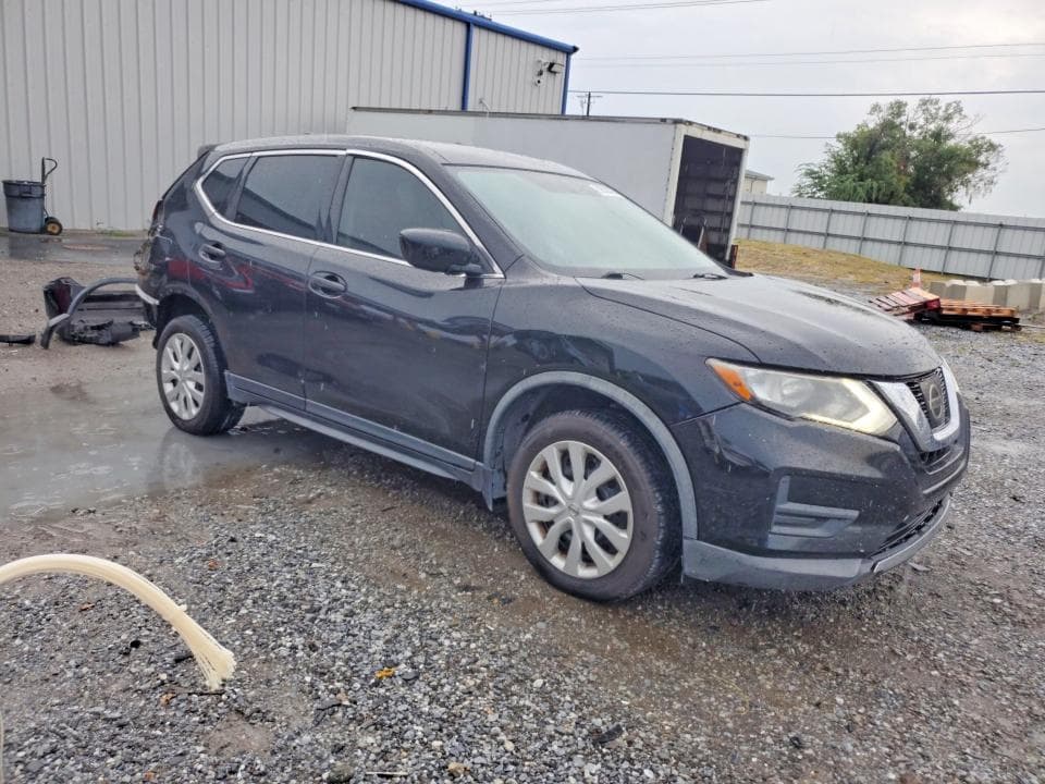 2017 NISSAN ROGUE S 4