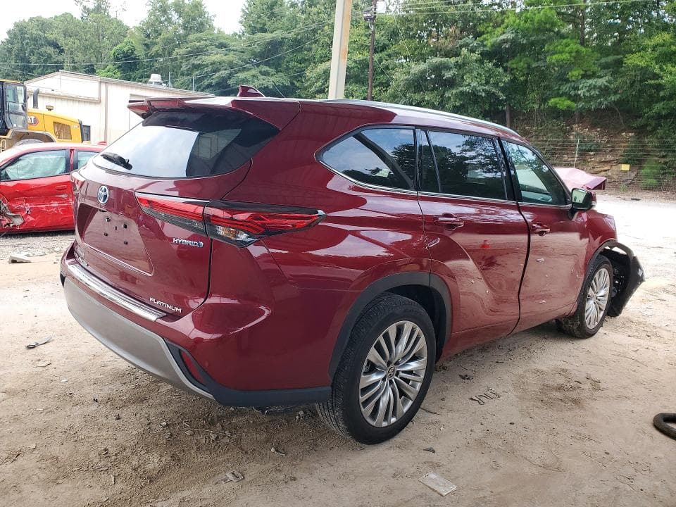 2023 TOYOTA HIGHLANDER HYBRID PLATINUM 3