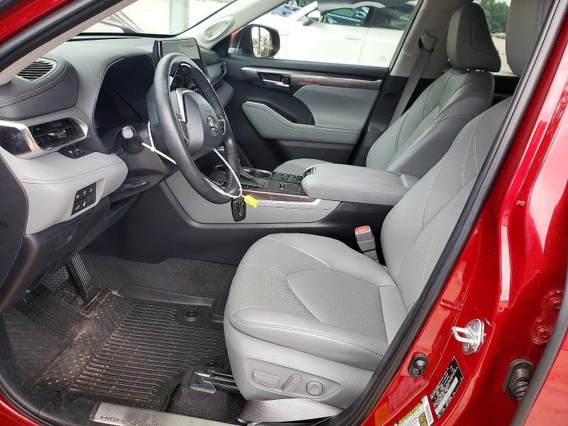2023 TOYOTA HIGHLANDER HYBRID PLATINUM 7