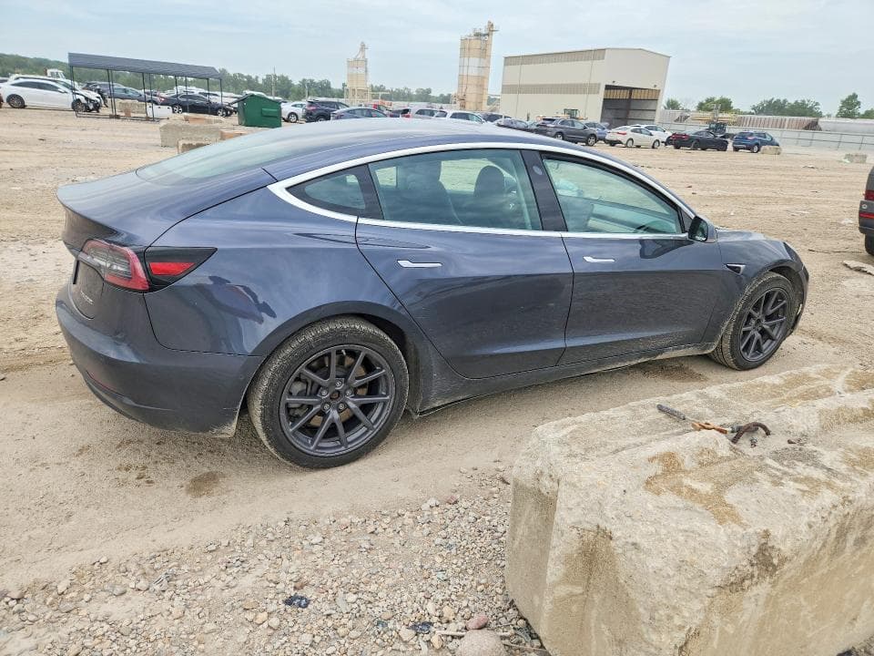 2020 TESLA MODEL 3 3