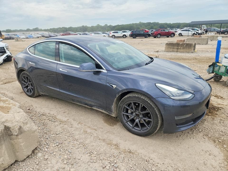 2020 TESLA MODEL 3 4