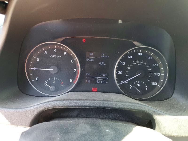 2017 HYUNDAI ELANTRA SE 9
