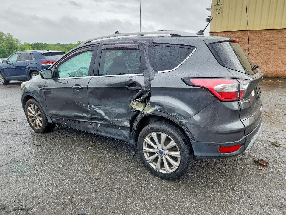 2018 FORD ESCAPE TITANIUM 2