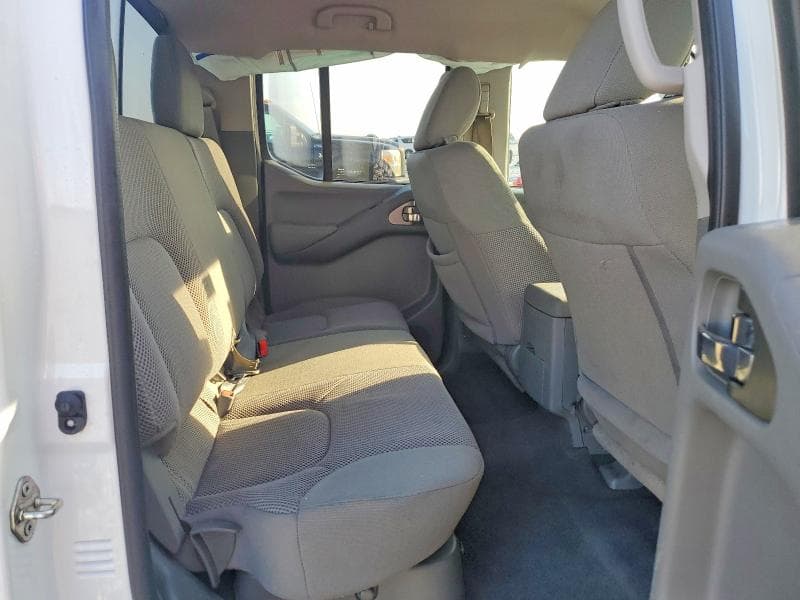 2019 NISSAN FRONTIER SV 10