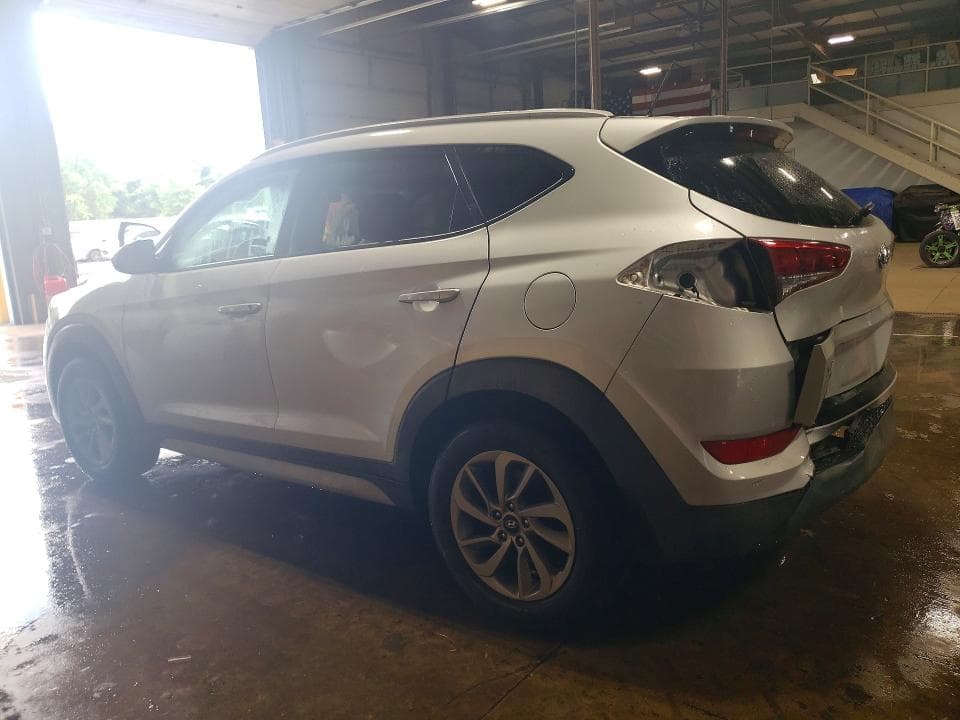 2017 HYUNDAI TUCSON SE 2
