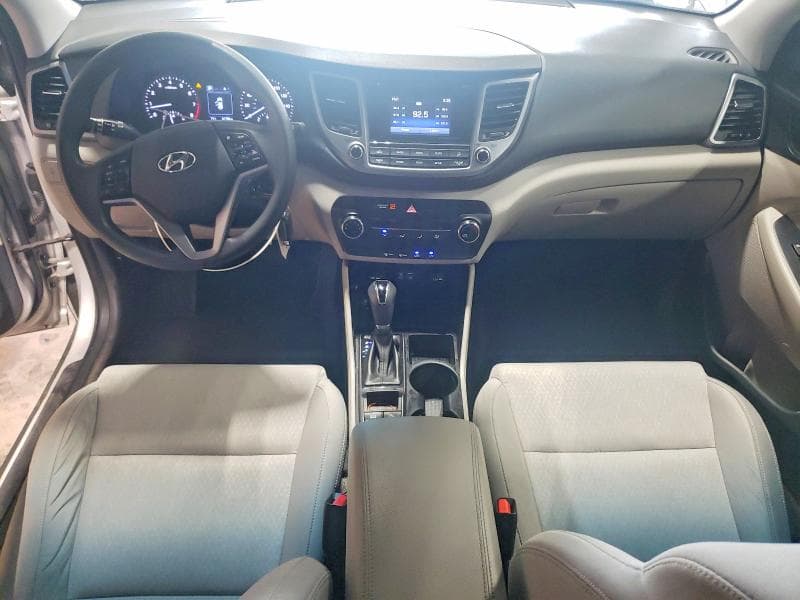 2017 HYUNDAI TUCSON SE 8