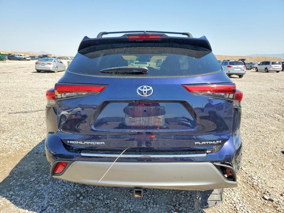 2022 TOYOTA HIGHLANDER PLATINUM 6