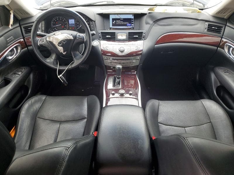 2019 INFINITI Q70L 3.7 LUXE 8