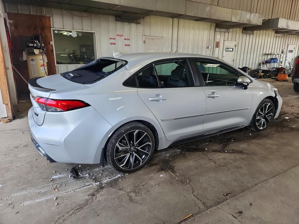 2022 TOYOTA COROLLA XSE 3