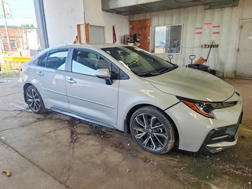 2022 TOYOTA COROLLA XSE 4
