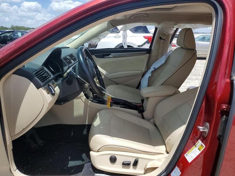 2018 VOLKSWAGEN PASSAT SE 7