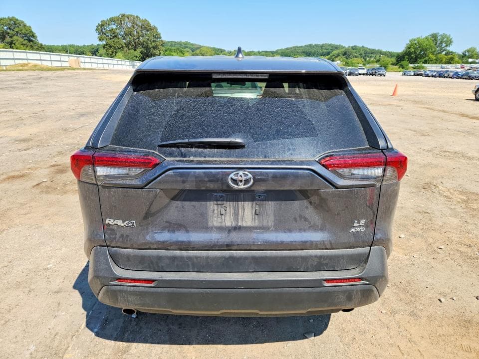 2022 TOYOTA RAV4 LE 6
