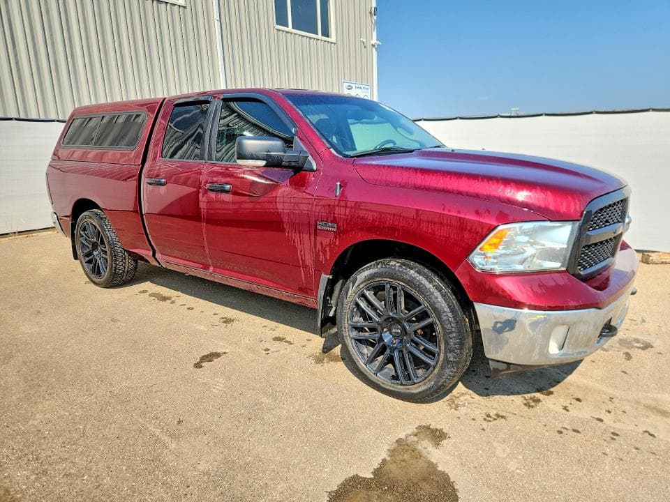 2017 RAM 1500 SLT 4