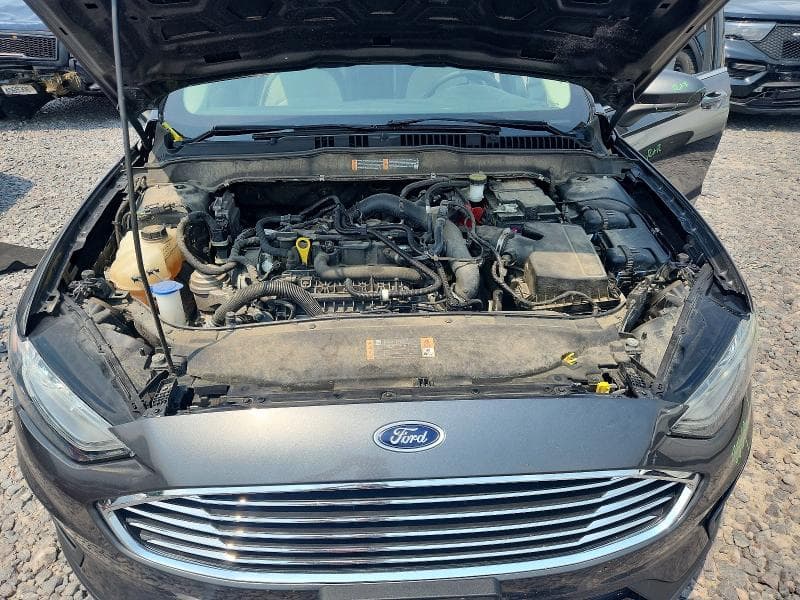 2020 FORD FUSION SE 11