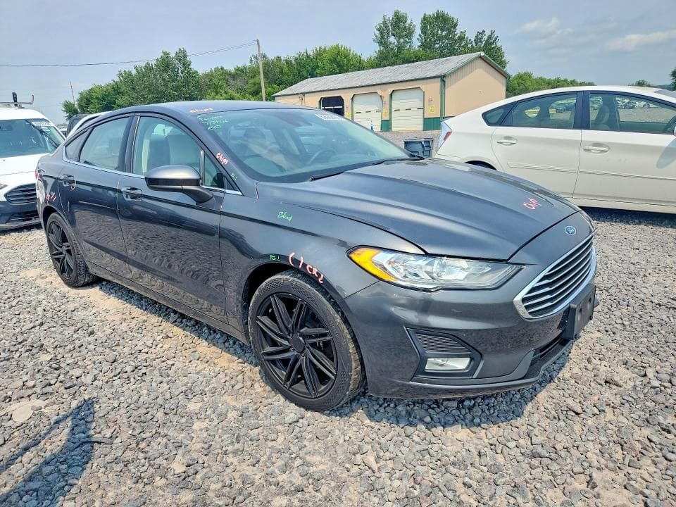 2020 FORD FUSION SE 4