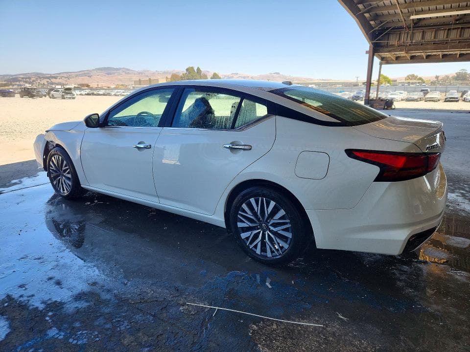 2025 NISSAN ALTIMA SV 2