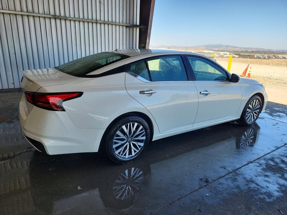 2025 NISSAN ALTIMA SV 3