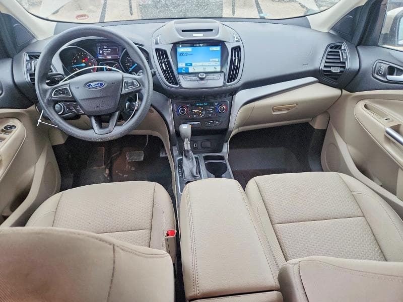 2017 FORD ESCAPE SE 8