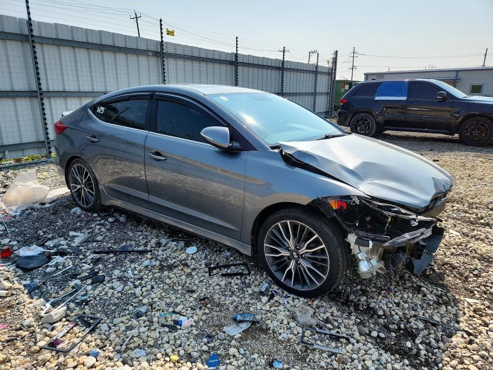 2018 HYUNDAI ELANTRA SPORT 4