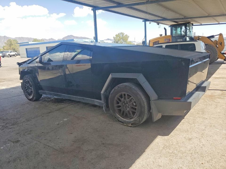 2025 TESLA CYBERTRUCK 2
