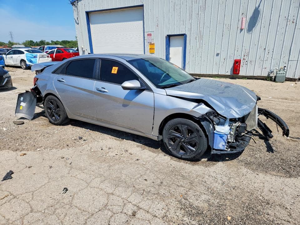 2021 HYUNDAI ELANTRA SEL 4