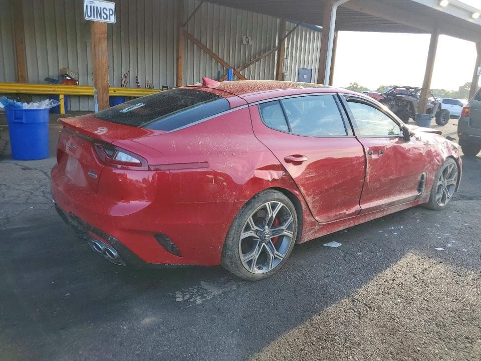 2018 KIA STINGER GT2 3