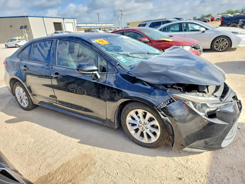 2020 TOYOTA COROLLA LE 4