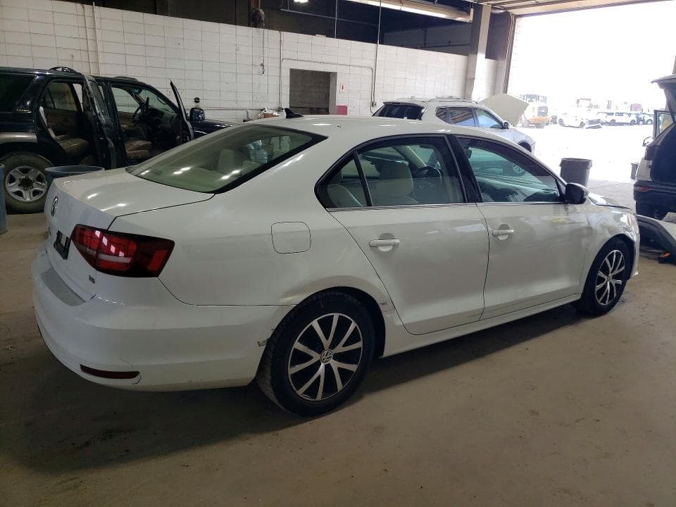 2017 VOLKSWAGEN JETTA SE 3