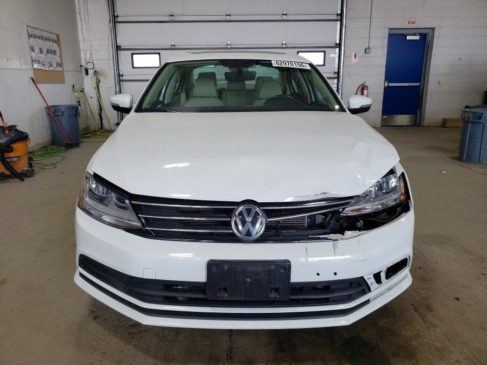 2017 VOLKSWAGEN JETTA SE 5