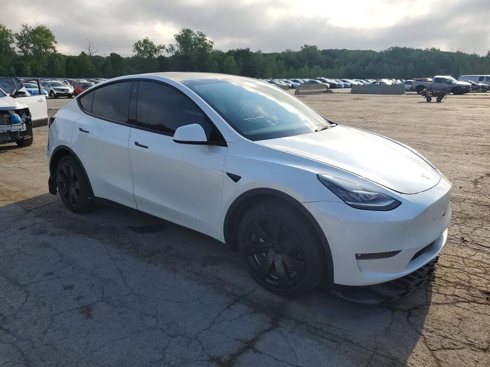 2021 TESLA MODEL Y 4
