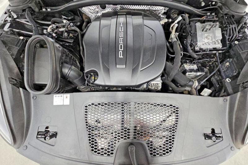 2021 PORSCHE MACAN 7