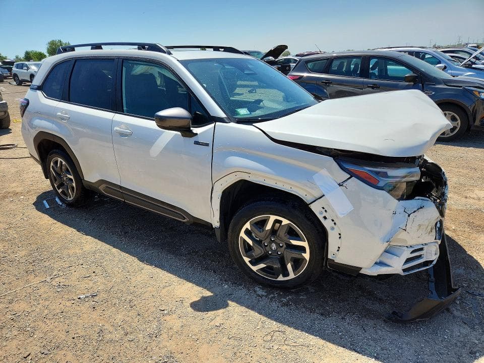 2025 SUBARU FORESTER LIMITED 4