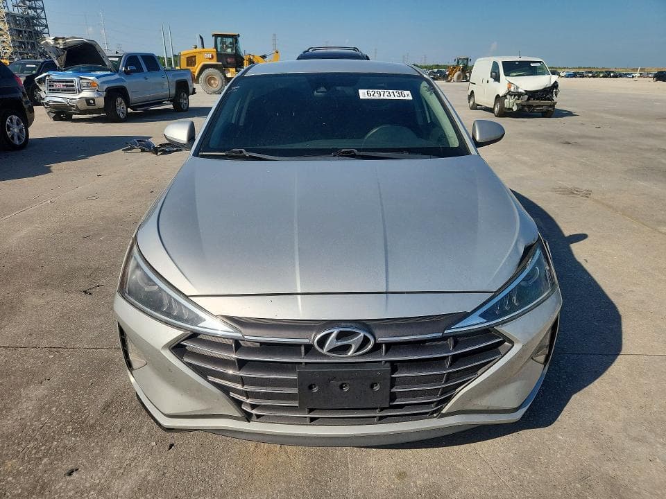 2019 HYUNDAI ELANTRA SEL 5