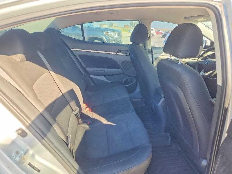 2019 HYUNDAI ELANTRA SEL 10