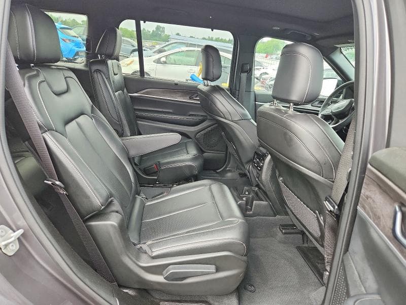 2024 JEEP GRAND CHEROKEE L LIMITED 11
