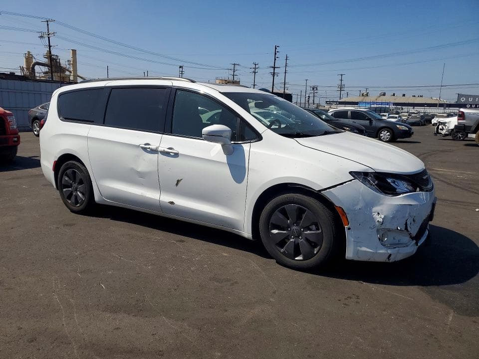 2020 CHRYSLER PACIFICA HYBRID LIMITED 4