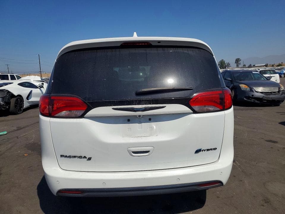 2020 CHRYSLER PACIFICA HYBRID LIMITED 6