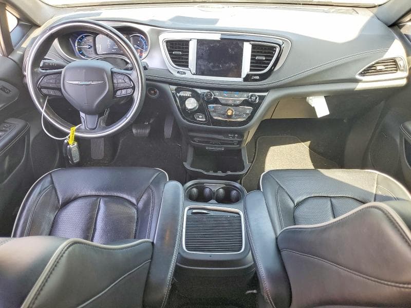 2020 CHRYSLER PACIFICA HYBRID LIMITED 8