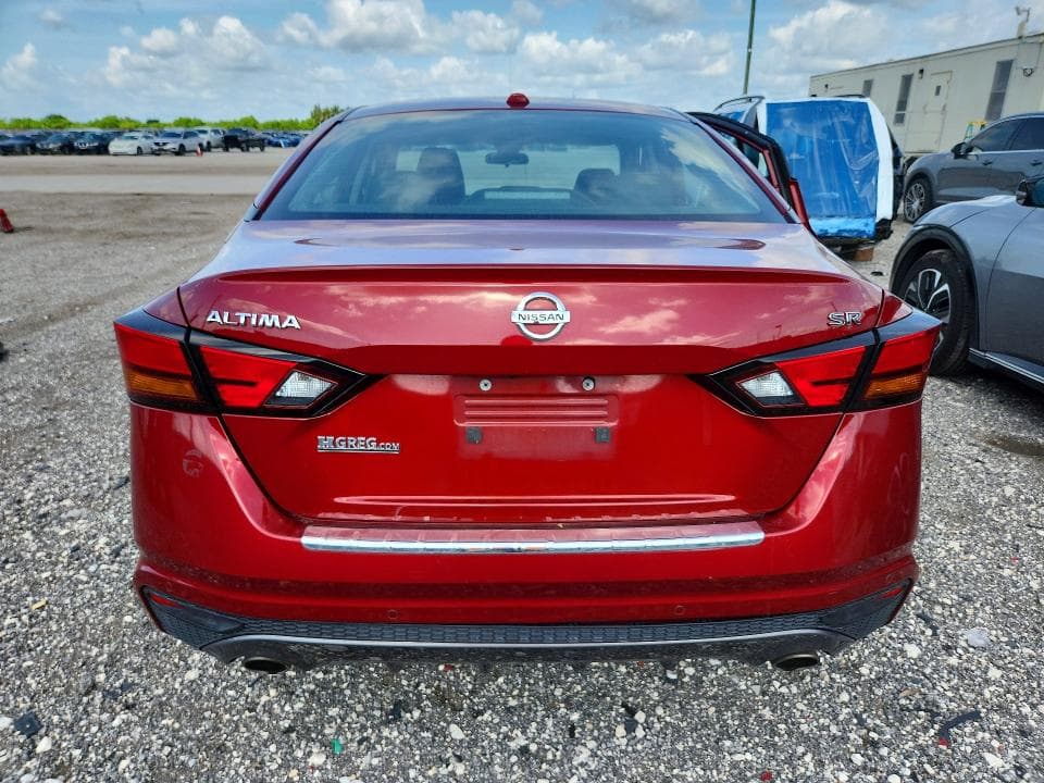 2022 NISSAN ALTIMA SR 6