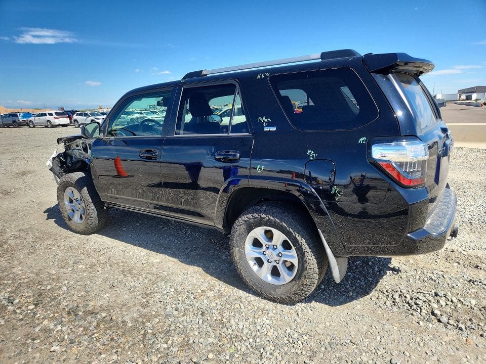 2022 TOYOTA 4RUNNER SR5 2