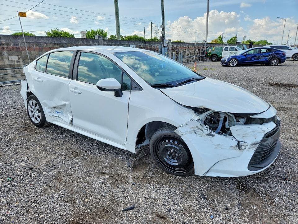 2024 TOYOTA COROLLA LE 4