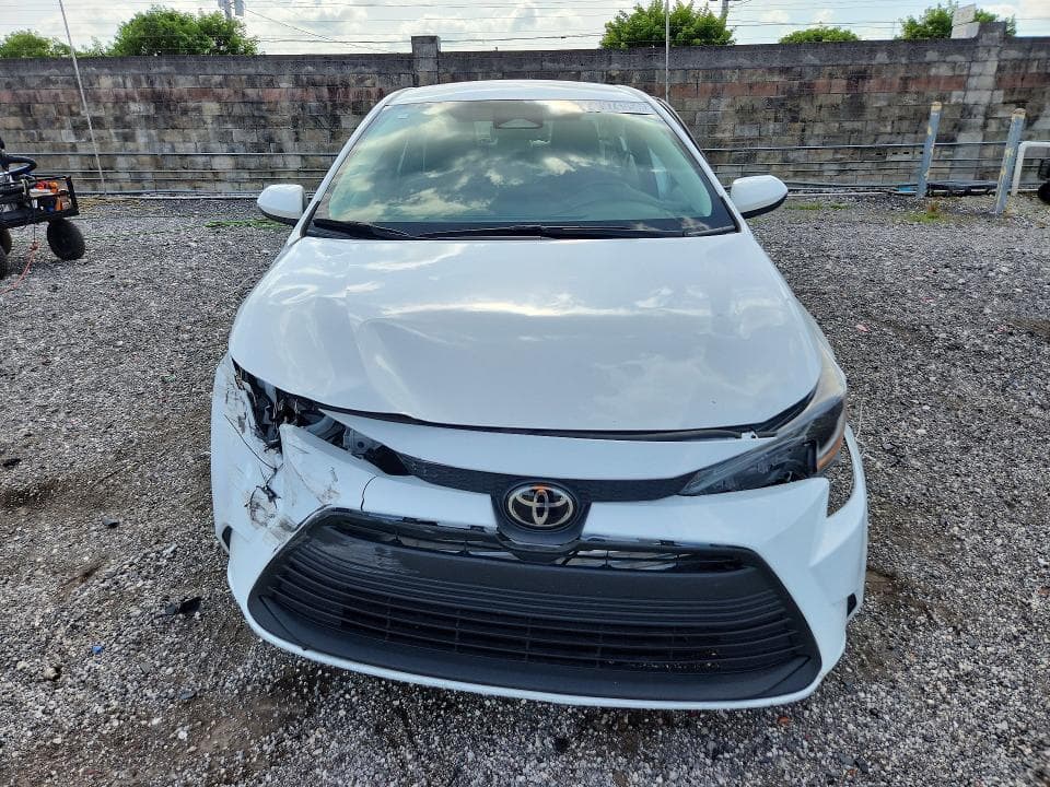 2024 TOYOTA COROLLA LE 5